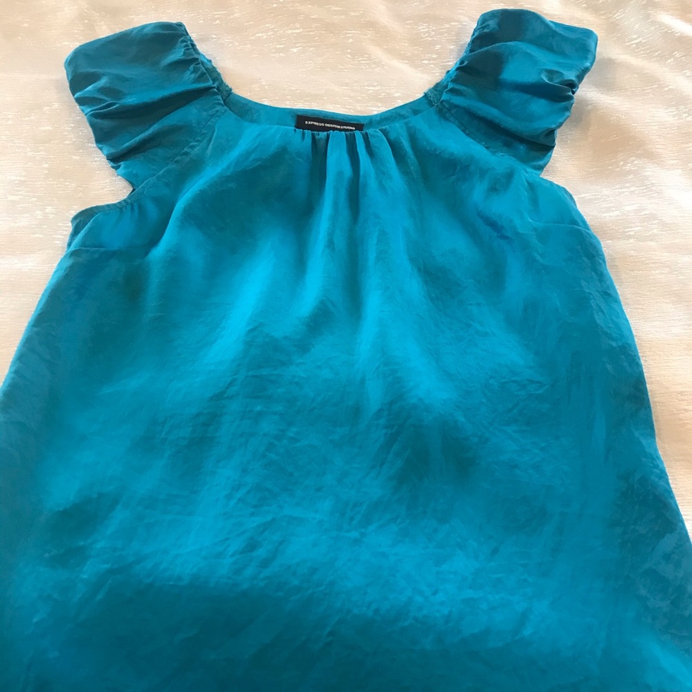 Peasant sleeve crinkle blouse